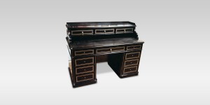 Secrétaire restauré dans l'atelier Aisthésis